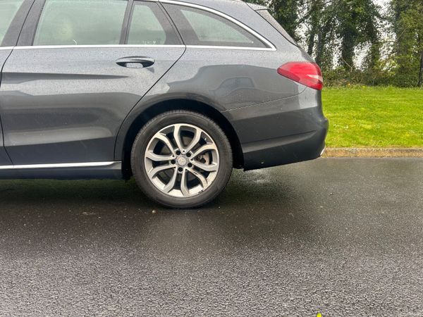 Mercedes-Benz C-Class 2016 AUTOMATIC(NCT 03/27) 383959175