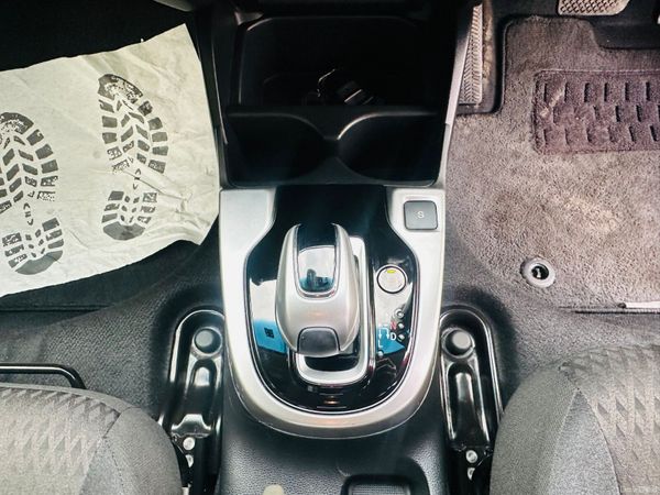 HONDA FIT 2019 52,000 KM WITH CRUISE CONTROL 383977475