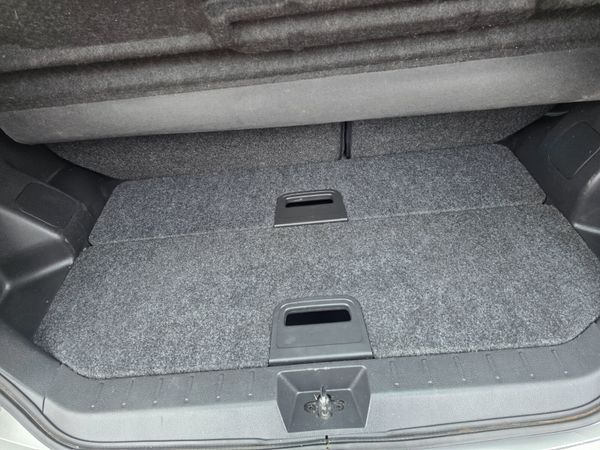 Nissan Note Automatic 2008 383981633