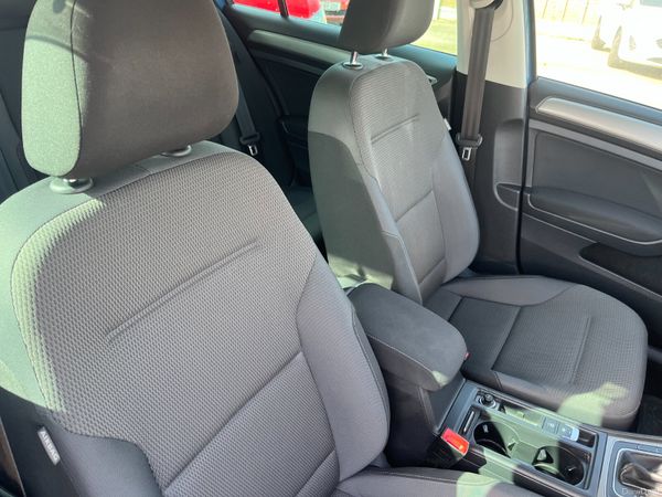 Volkswagen Golf 2017, 1.2 TSI 5DR AUTO LOW KMS 383989559