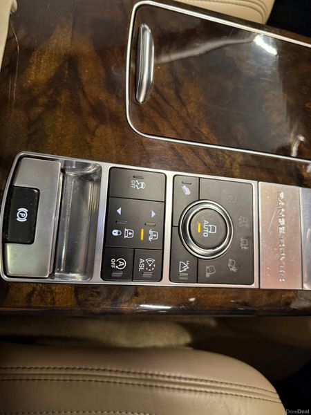 151 Land Rover Range Rover Vogue 3Ltr D *Low Klms* 383996441