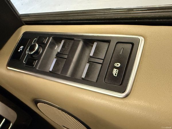 151 Land Rover Range Rover Vogue 3Ltr D *Low Klms* 383996455