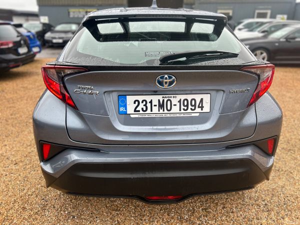 Toyota C-HR icon 383996479