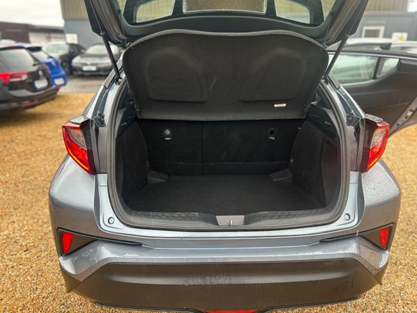 Toyota C-HR icon 383996483