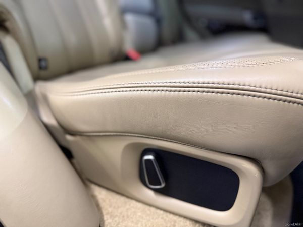 151 Land Rover Range Rover Vogue 3Ltr D *Low Klms* 383996423