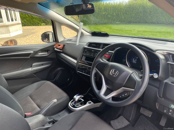 Honda Fit 2015 Hybrid Automatic 383900843