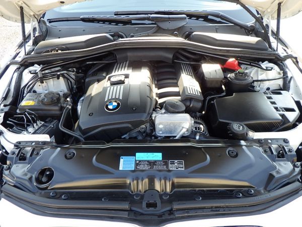 BMW 525i M Sport Touring 383906465
