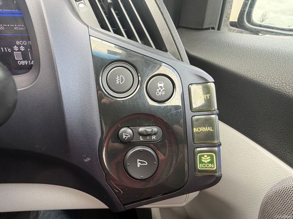 11 Honda CRZ 1.5 Hybrid 383907325