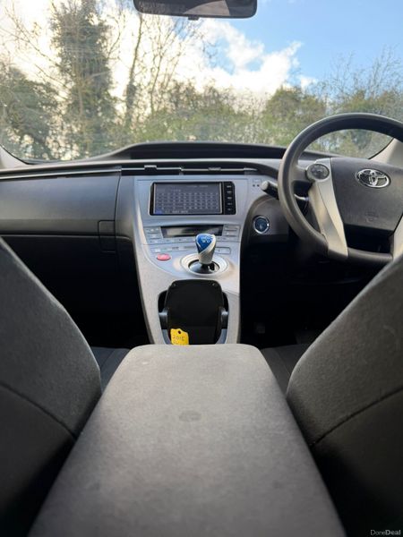 15 Toyota Prius Hybrid 383923407