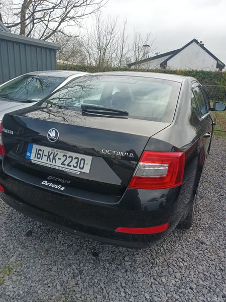 Skoda Octavia 2016 383924695
