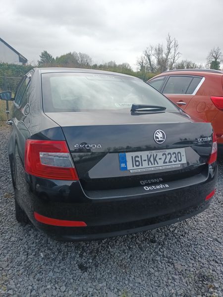 Skoda Octavia 2016 383924697