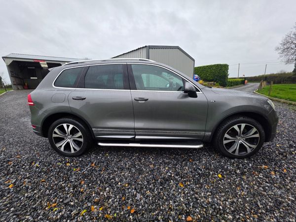 Volkswagen Touareg 2014 3.0 TDI Rline V6 Low kms 384049949