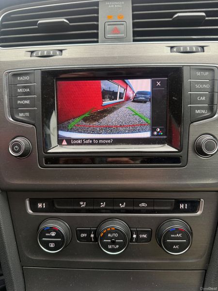 Volkswagen Golf 2013 Automatic 1.2 Petrol 384056029