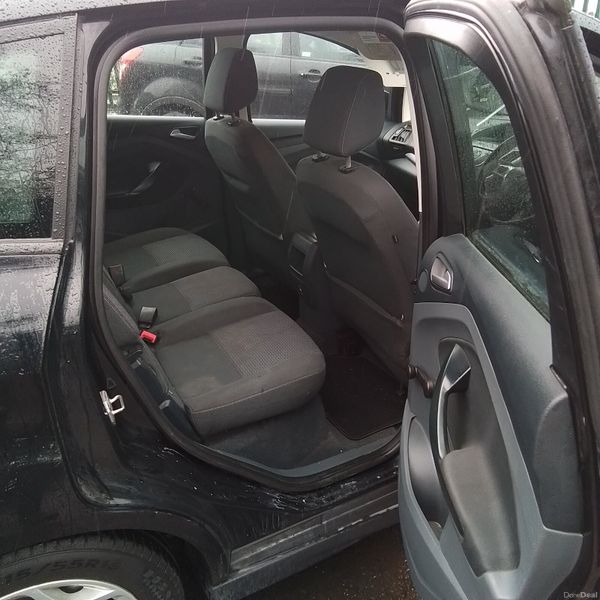 Ford C-Max 2013 384077977