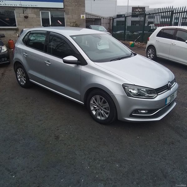 Volkswagen Polo 2015 automatic 384080691
