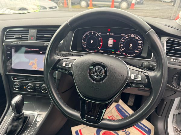 Volkswagen Golf Automatic 384086923