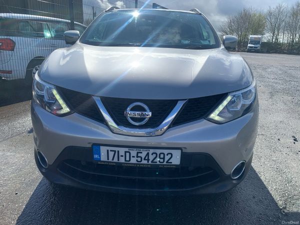 Nissan Qashqai 1.2  Nconnecta Automatic Petrol 384090551