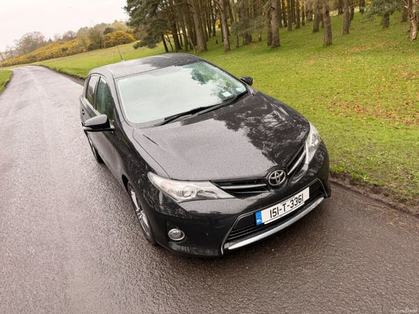 Toyota Auris 2015 1.4 Diesel 384095749
