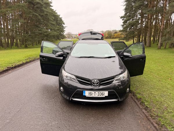 Toyota Auris 2015 1.4 Diesel 384095757