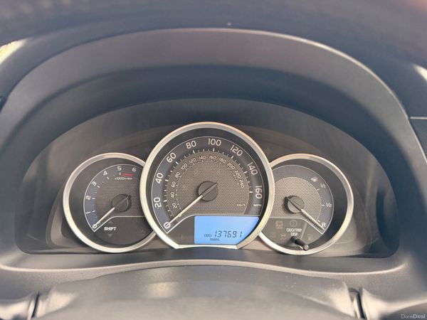 Toyota Auris 2015 1.4 Diesel 384095727