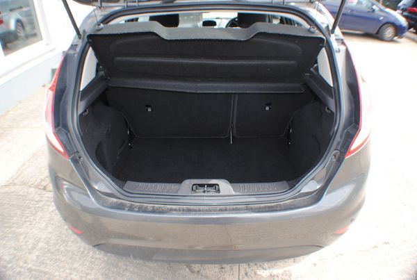 Ford Fiesta 2017 1.2 Petrol 384002095