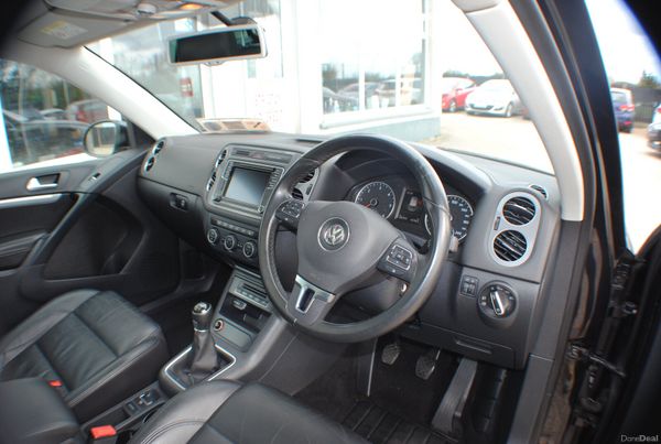 Volkswagen Tiguan 2015 2.0 TDI 5DR SUV 384004501