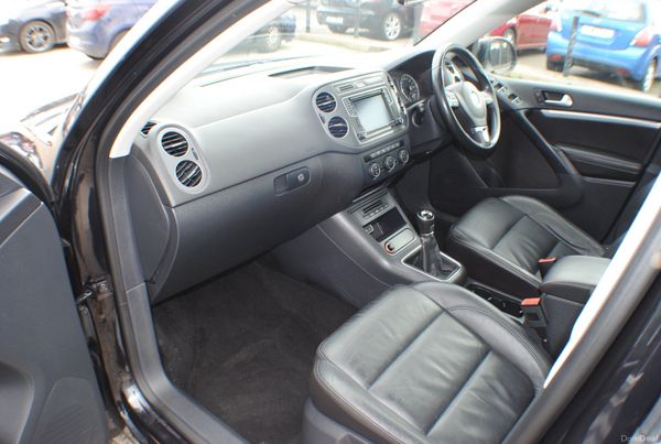 Volkswagen Tiguan 2015 2.0 TDI 5DR SUV 384004509