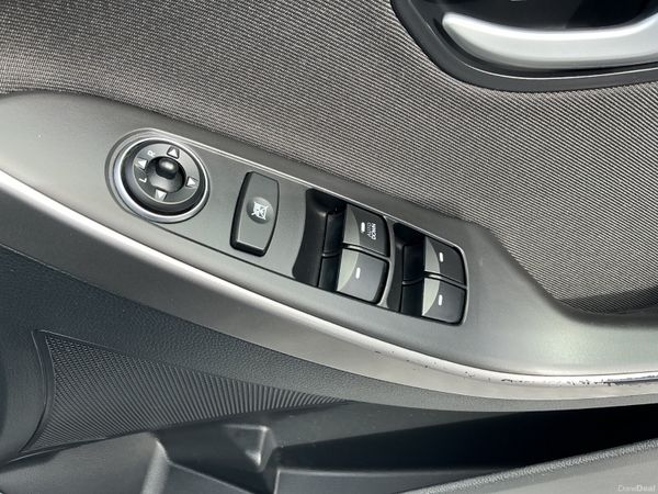 2015 HYUNDAI i30 1.6 DIESEL LOW MILEAGE SPOTLESS 384144587