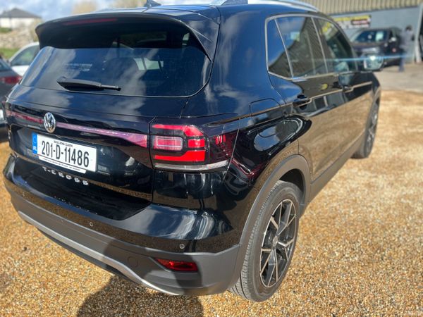 Volkswagen T-Cross style 384163433