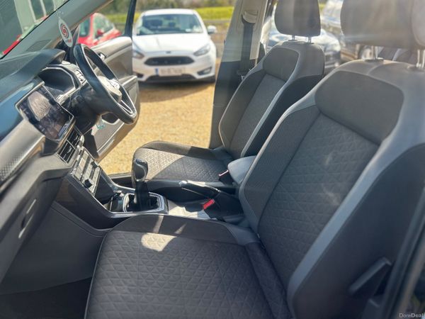 Volkswagen T-Cross style 384163435