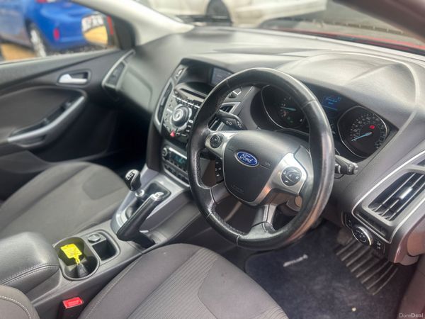 Ford Focus titanium 384163673