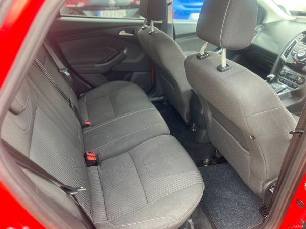 Ford Focus titanium 384163677