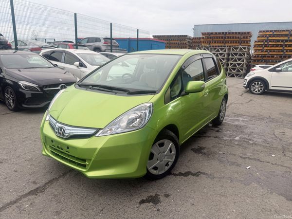 2012 Honda Fit Hybrid automatic 384181619