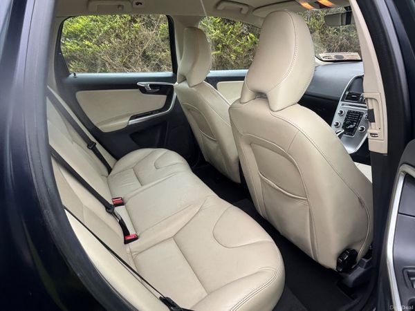 2017 Volvo XC60 AUTOMATIC IMMACULATE 384188951