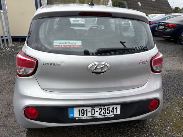 2019 Hyundai i10 Deluxe 384193663