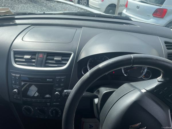 Suzuki Swift 2014 384108983