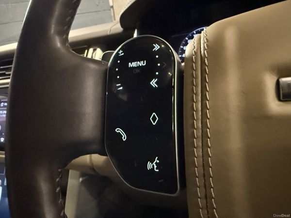 181 Land Rover Range Rover Vogue HSE 3Ltr D 384130055