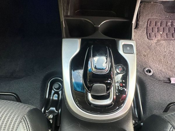 HONDA FIT 2018 40K KM WITH CRUISE CONTROL 384294851