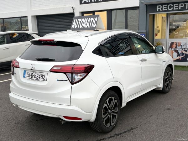 2015 Honda Vezel 1.5 Hybrid Automatic 384226325