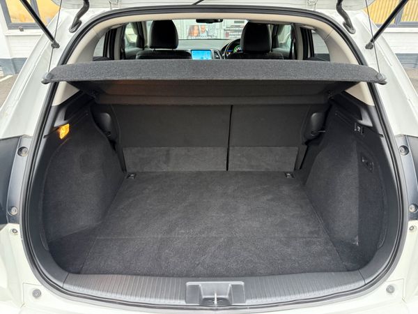 2015 Honda Vezel 1.5 Hybrid Automatic 384226339