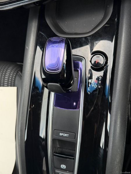 2017 Honda(HRV) Vezel 1.5 Hybrid Automatic 384228403