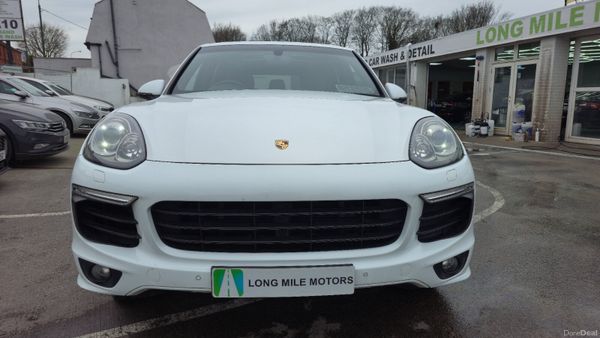 Porsche Cayenne hybrid S 416 BHP AA APPROVED 384229179