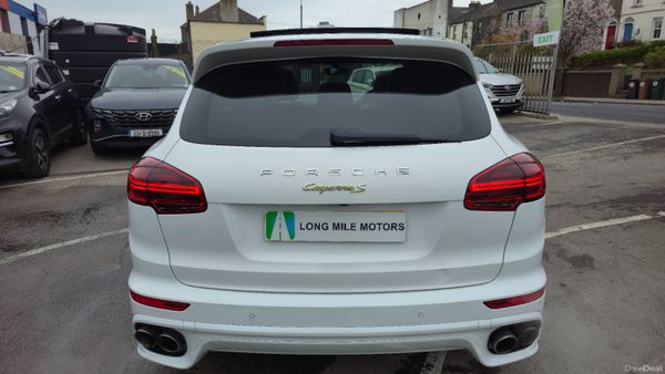 Porsche Cayenne hybrid S 416 BHP AA APPROVED 384229183