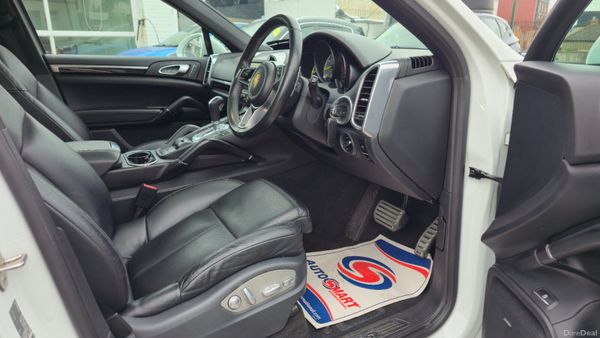 Porsche Cayenne hybrid S 416 BHP AA APPROVED 384229205