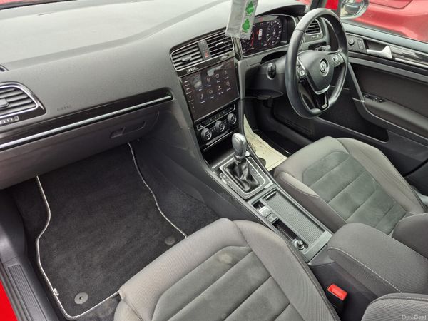 2017 VW GOLF (HIGHLINE) 384370269