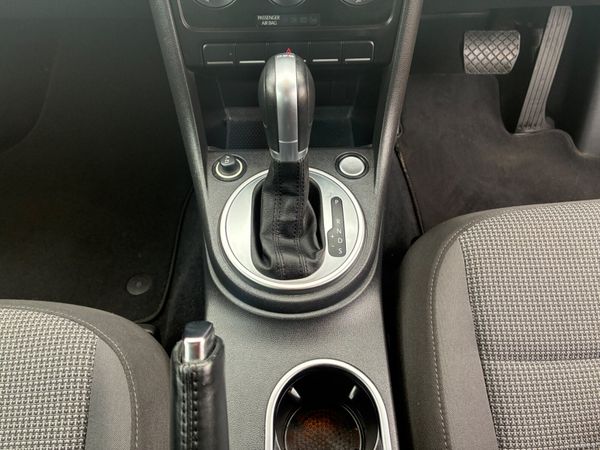 Volkswagen Beetle 1.2 Petrol Auto 384384427