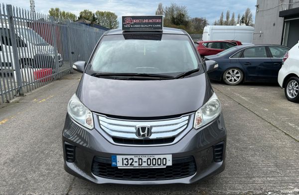 2013 Honda Freed | 6 Seater 384386869