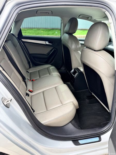 Audi A4 2009 384305095