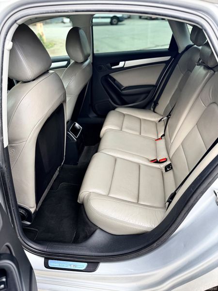 Audi A4 2009 384305097