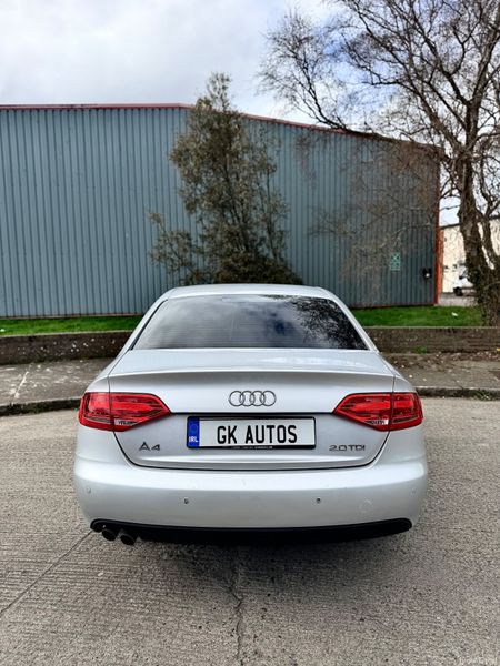 Audi A4 2009 384305017